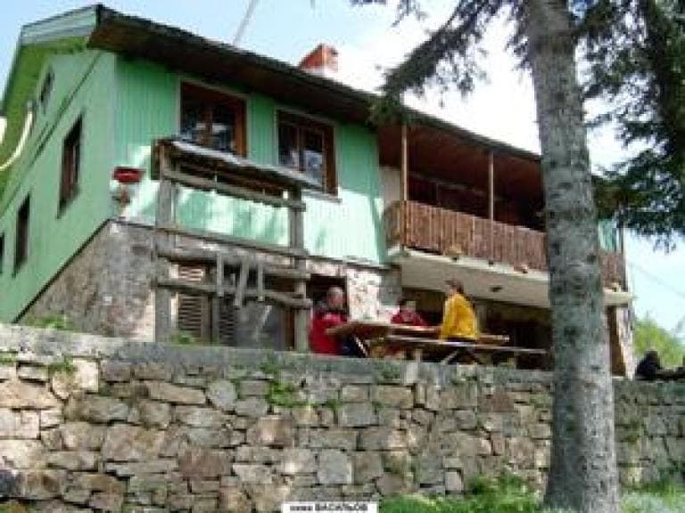 хижа Васильов poster