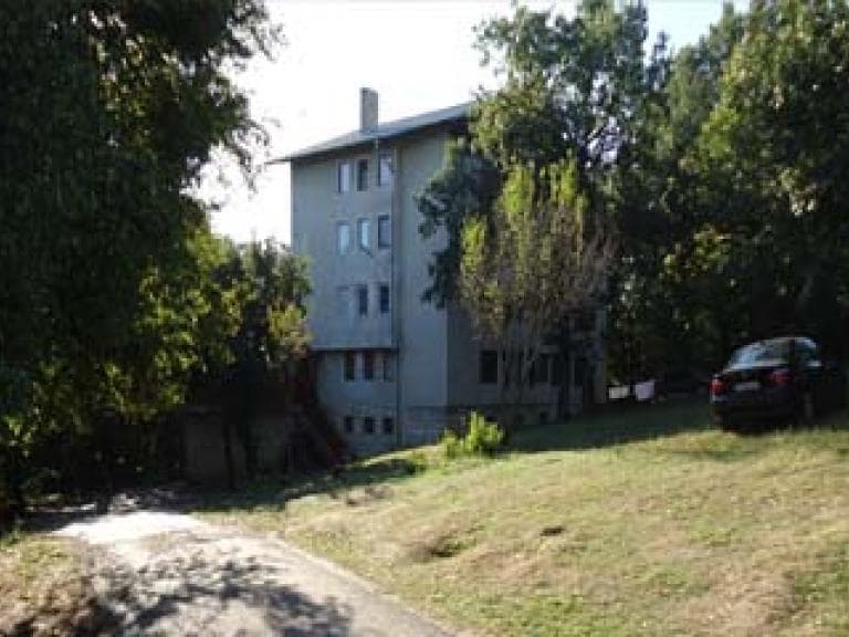 хижа Ахинора poster