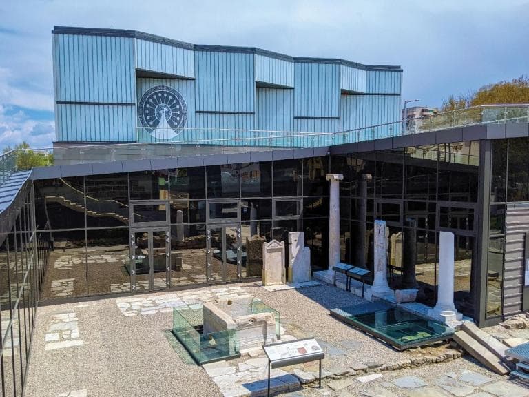 Епископската базилика на Филипопол poster